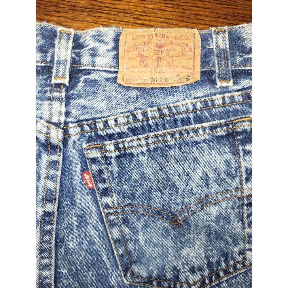 Vintage Levis 701 Student Fit Jeans Acid Wash USA Made Fits Modern 26 x 28.5 - Picture 9 of 10